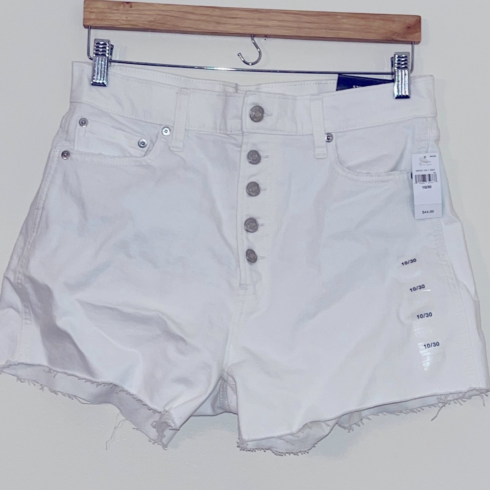 GAP Denim White Shorts - 3 1/2 “ High Rise Shorts